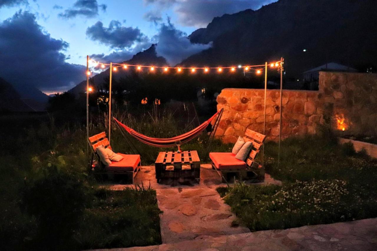 Hotel Nestt Kazbegi Kültér fotó
